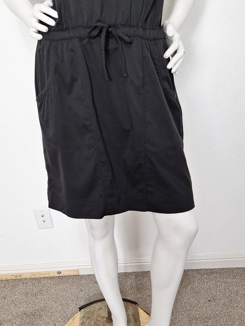 The North Face Black Pockets Drawstring Waist Outdoor Gorpcore Dress Size L